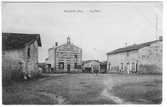 Place et Ecole de filles