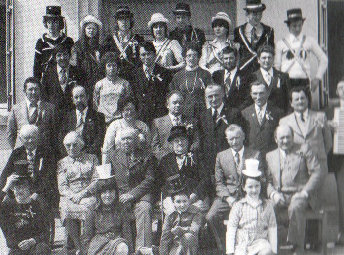 Conscrits des classes en 8 à Baneins en 1978