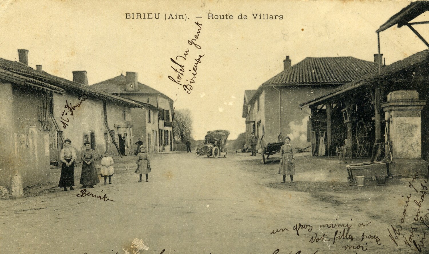 La route de Villars à Birieux dans la Dombes 
