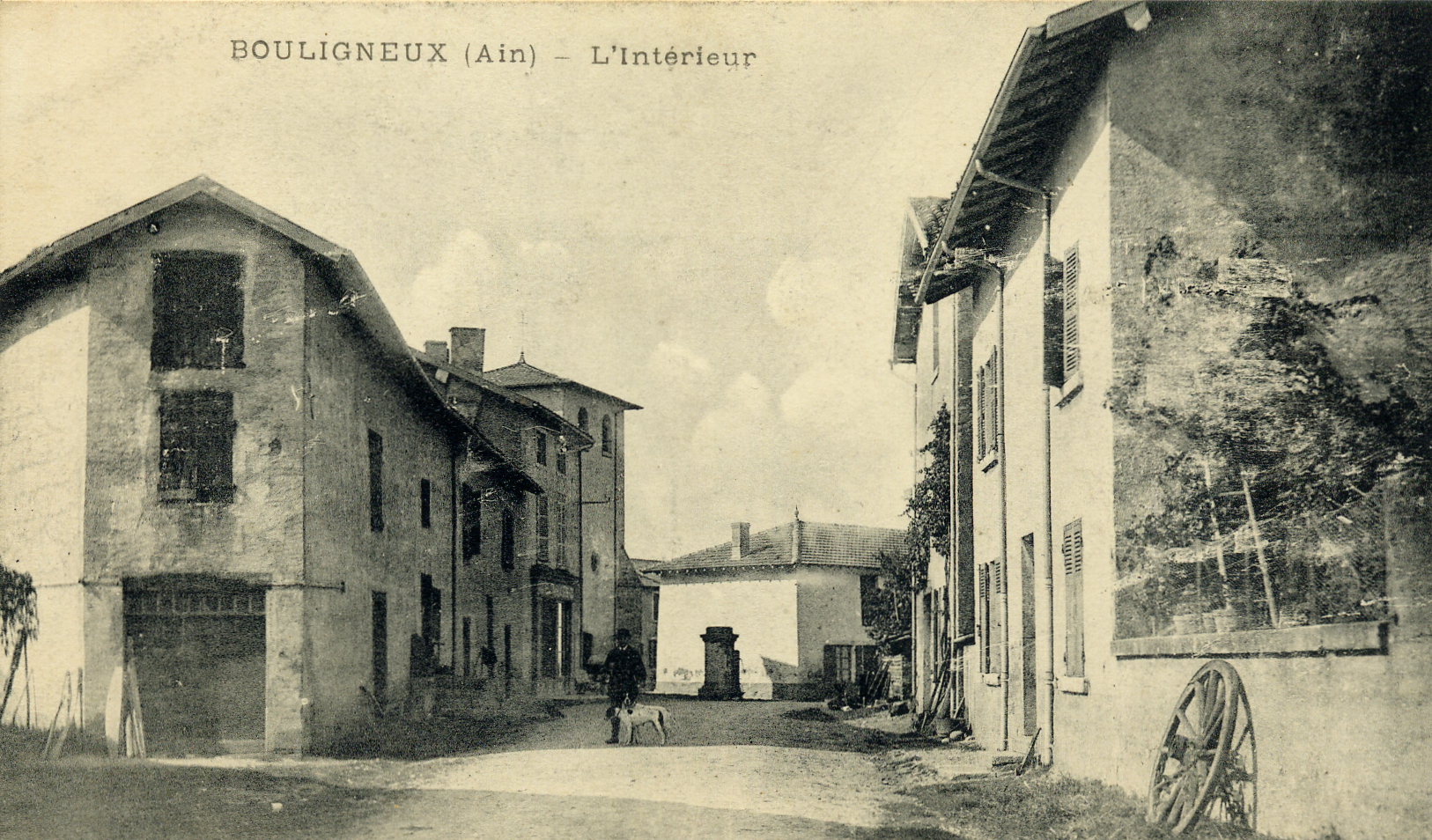 Rue_centrale_4_GB.jpg - Rue centrale de Bouligneux dans la Dombes en 1919