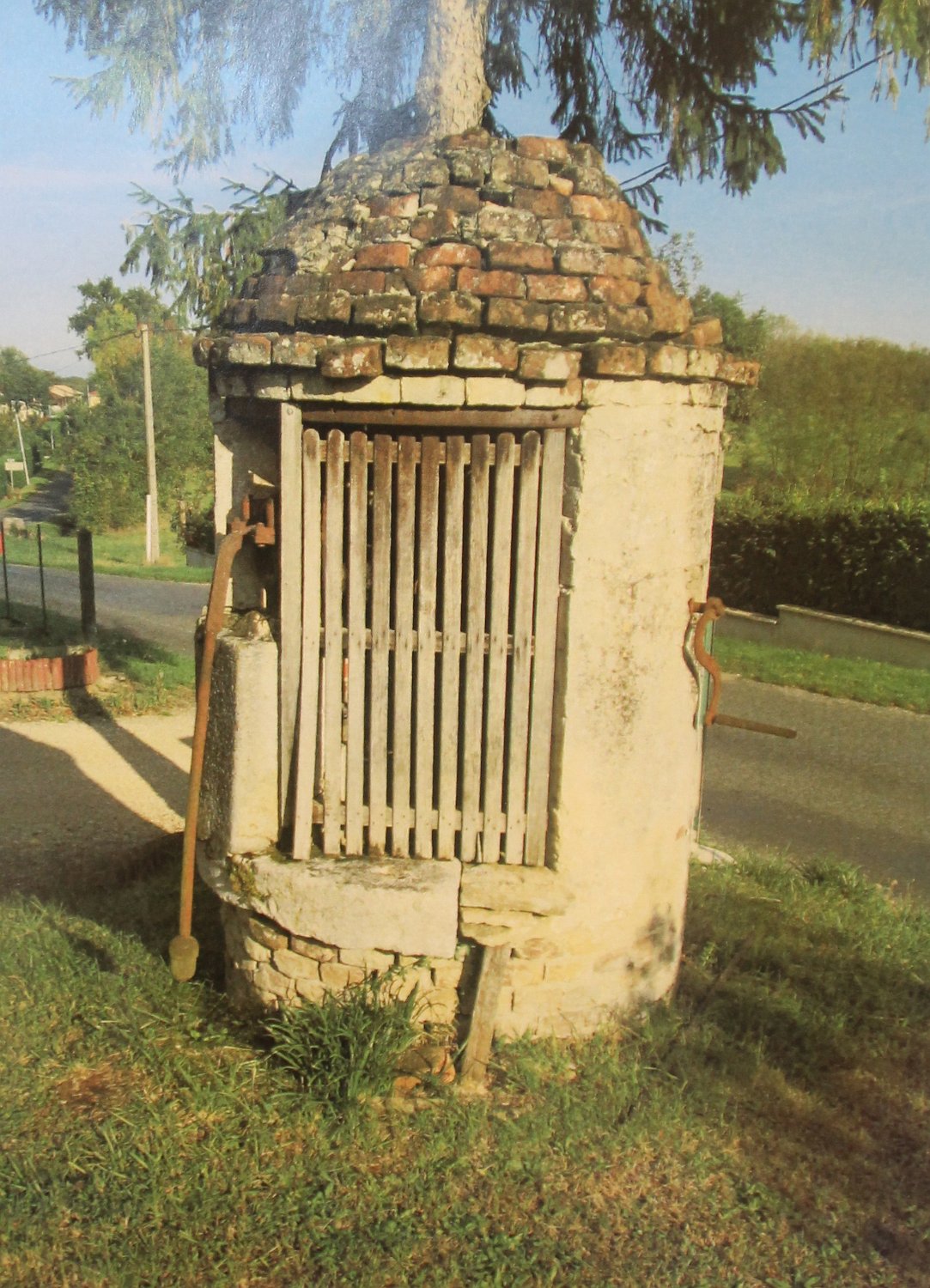 Puits de la ferme Berny à Chanoz Chatenay dans la Dombes