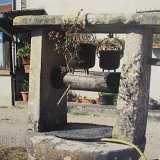 Puits de l'ancienne ferme Béréziat à Chanoz Chatenay dans la Dombes Puits de l'ancienne ferme Béréziat à Chanoz Chatenay dans la Dombes