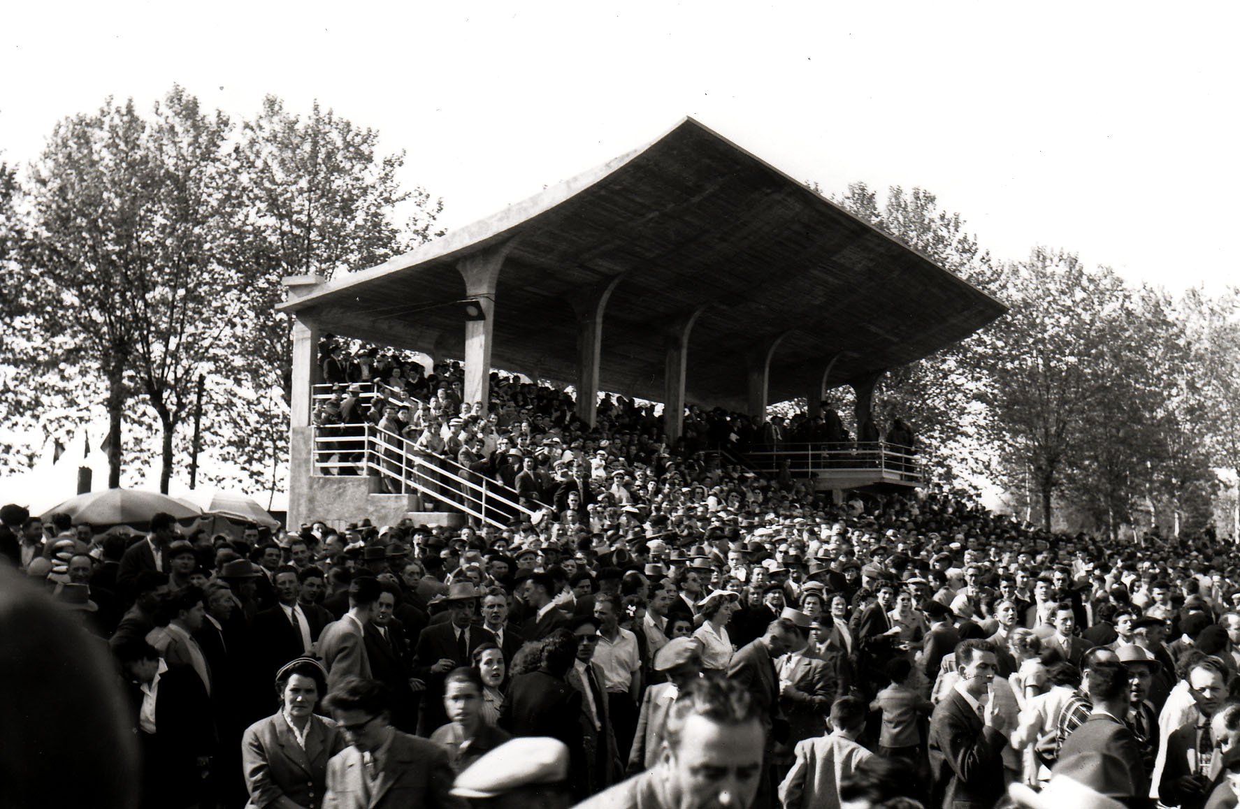 Les courses à l'Hippodrome de Chatillon sur Chalaronne en 1960