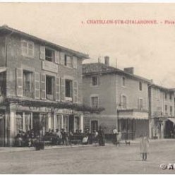 Cafe_du_XX_siecle_Place_Grenette