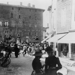 Les meubles Decomble à Chatillon sur Chalaronne dans la Dombes Les meubles Decomble à Chatillon sur Chalaronne dans la Dombes