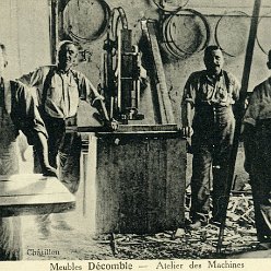 Atelier des machines des Meubles Decomble à Chatillon sur Chalaronne dans la Dombes Atelier des machines des Meubles Decomble à Chatillon sur Chalaronne dans la Dombes