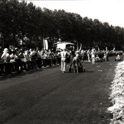 Courses de karting sur l'hippodrome à Chatillon sur Chalaronne en 1965 Courses de karting sur l'hippodrome à Chatillon sur Chalaronne en 1965