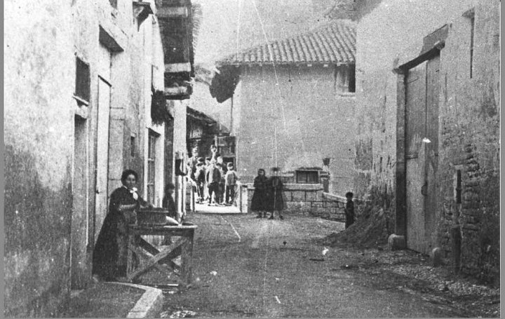 rue-vers-maison-secco-archives-ain