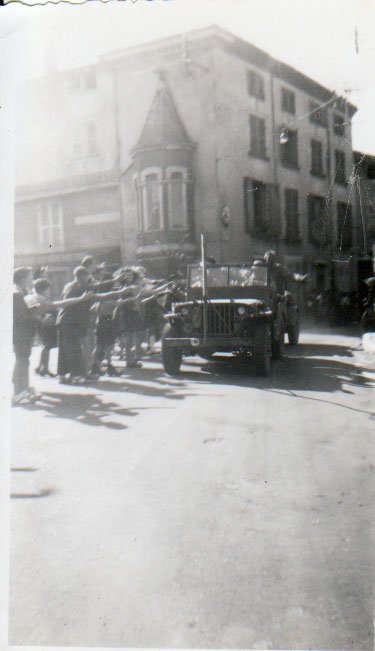 Arrivée des américains en 1945 à Chatillon sur Chalaronne dans la Dombes