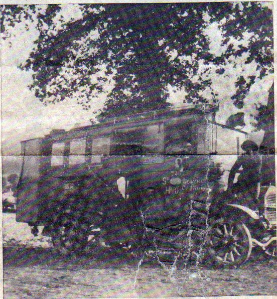 Premier Car des Dombes Chatillon_Lyon en 1925 