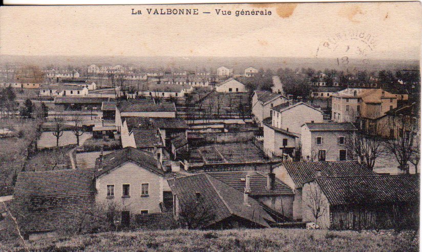 Vue générale de La Valbonne dans la Dombes en 1914