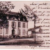 Le château du Chapitre de Neuville les Dames dans la Dombes