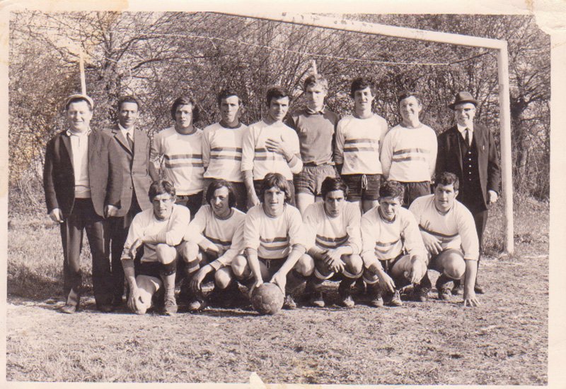 Equipe_de_football_2