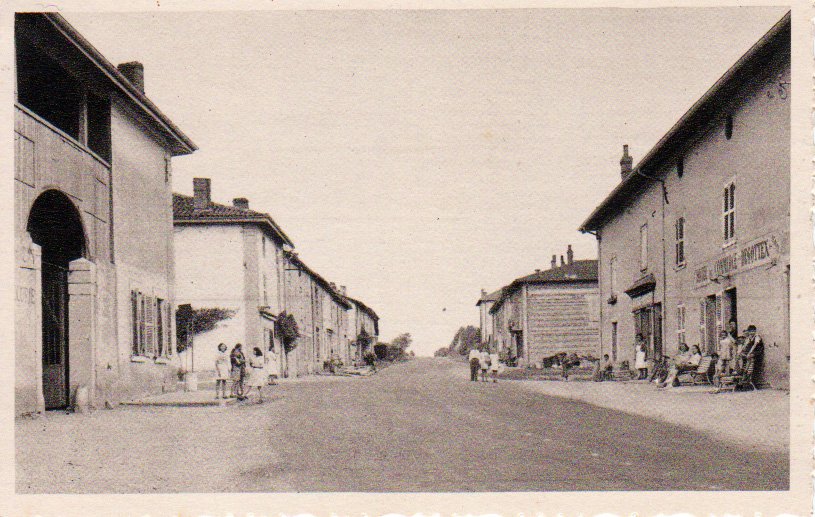 Route de Bourg à Neuville les Dames dans la Dombes