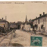 Route de Bourg à Neuville les Dames dans la Dombes en 1907 Route de Bourg à Neuville les Dames dans la Dombes en 1907