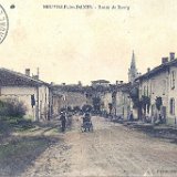Route de Bourg à Neuville les Dames dans la Dombes en 1919 Route de Bourg à Neuville les Dames dans la Dombes en 1919