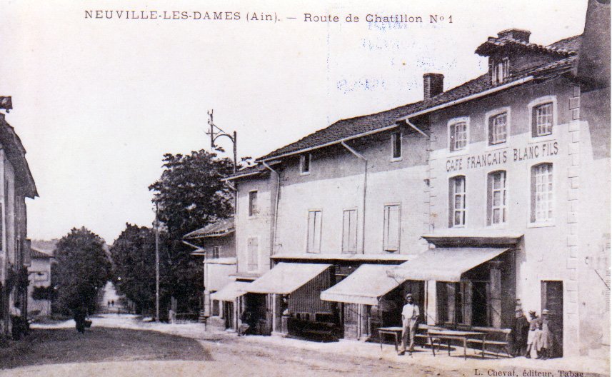 Route de Chatillon à Neuville les dames dans la Dombes en 1909