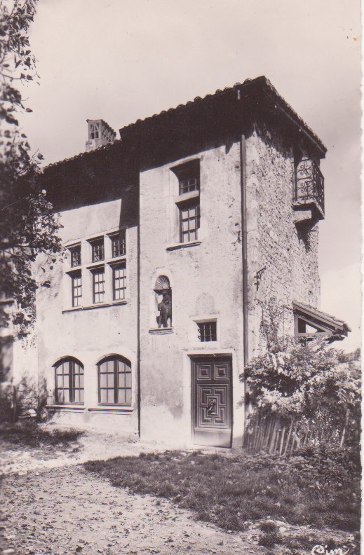 Maison saint Georges à Pérouges dans la Dombes 