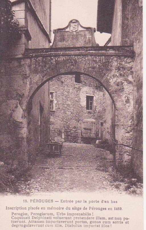 Entrée par la porte d'en bas