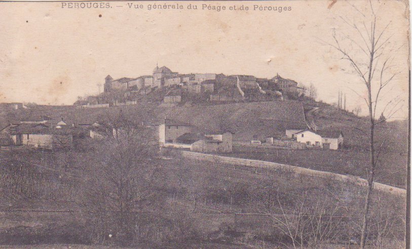 Vue générale du Péage et de Pérouges dans la Dombes