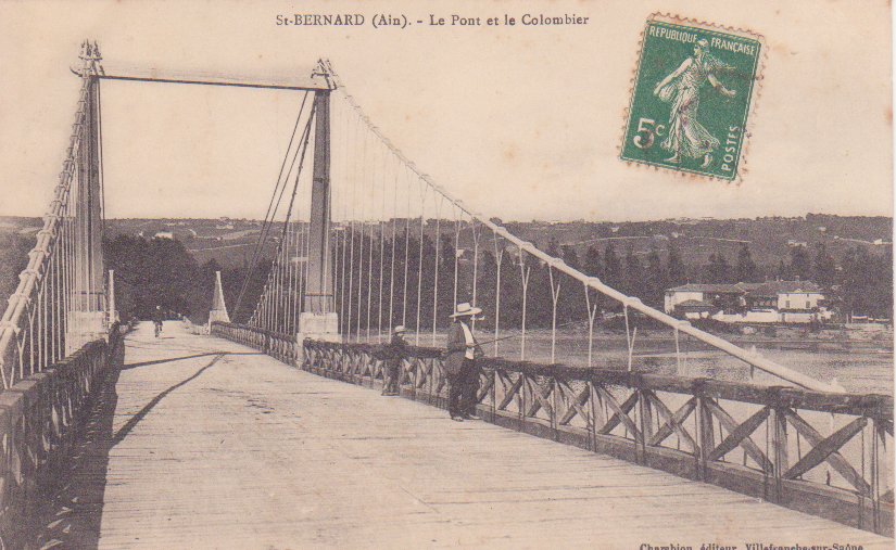 Le pont et le Colombier à Saint Bernard dans la Dombes 