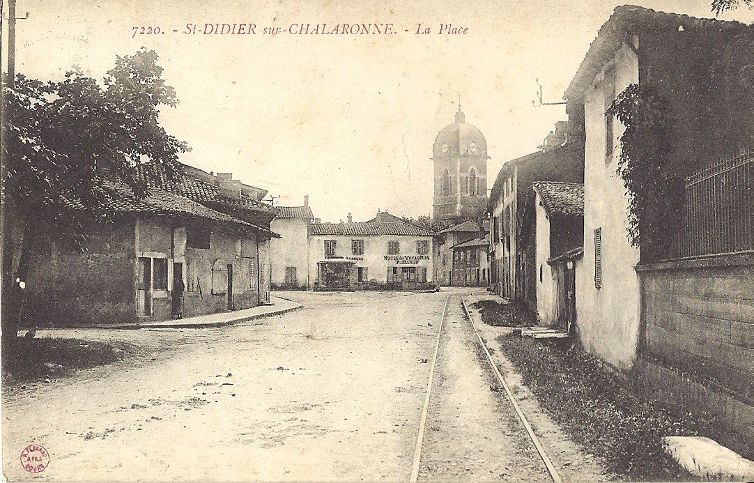 saint didier chalaronne 7220 la place