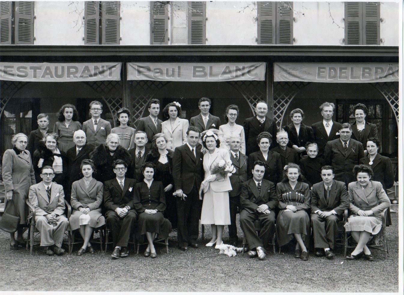 Un mariage en 1950 à Thoissey au restaureant Paul Blanc