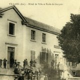 Hôtel de ville et ecole des garcons de Villars les Dombes