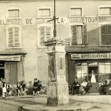 Hotel de la Tour Place du Nord à Villars les Dombes en 1931