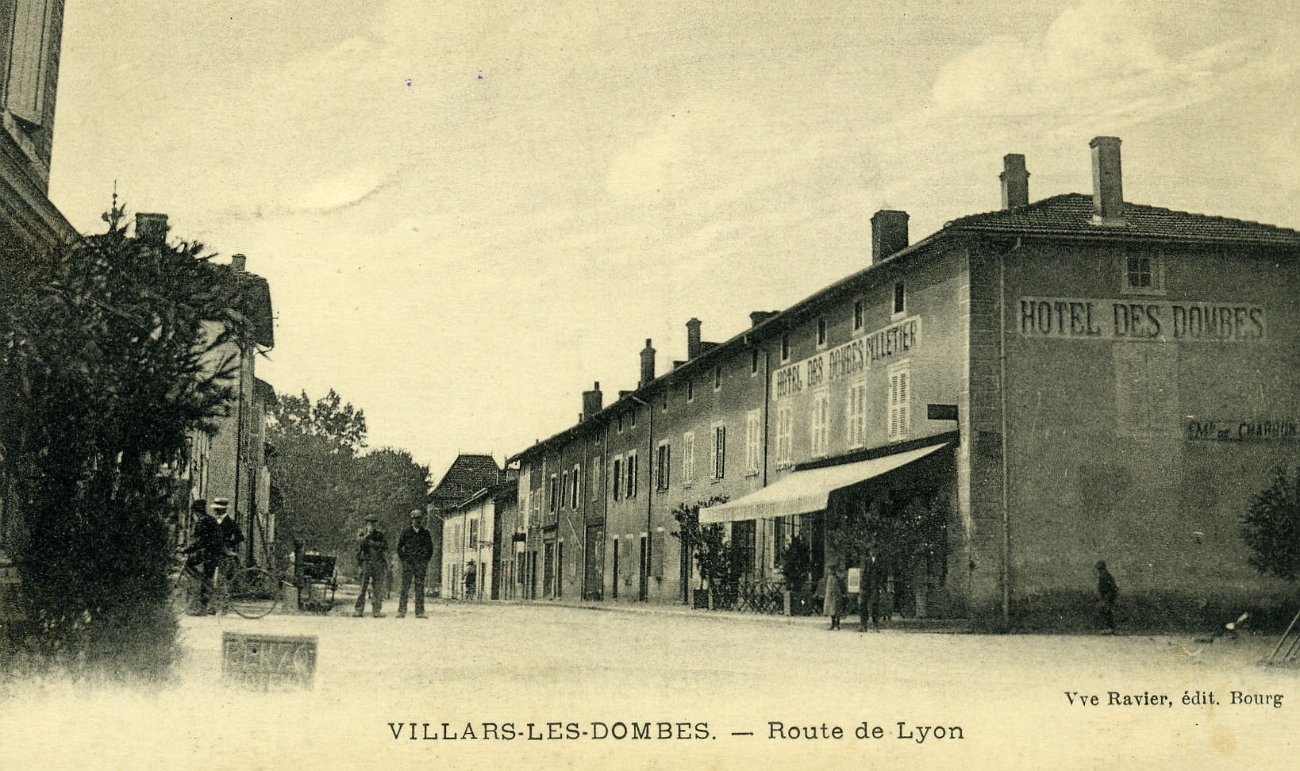 Place de la Concorde centre de Villars les Dombes