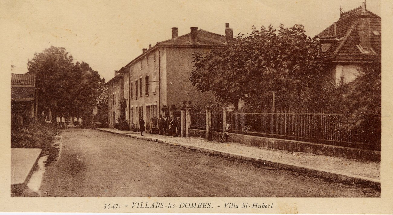 Villa Saint Hubert Quartier de la gare à Villars les Dombes en 1949