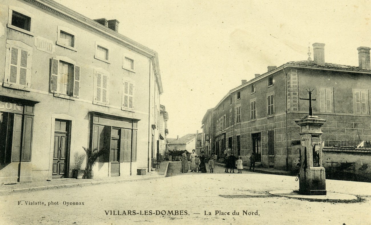 Place du Nord à Villars les Dombes 