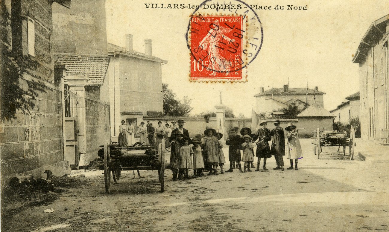Place du Nord à Villars les Dombes en 1907