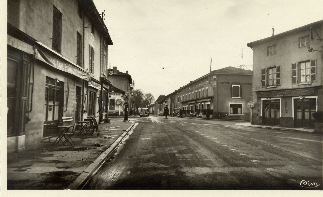 Route de Lyon à Villars les Dombes