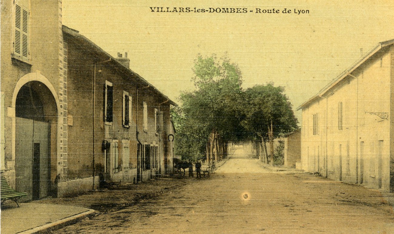 Entrée du village de Villars les Dombes, Route de Lyon