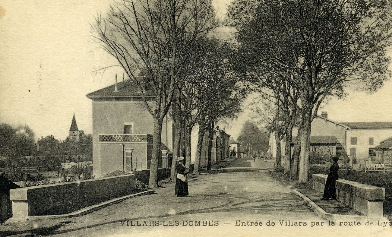 Entrée du village de Villars les Dombes, Route de Lyon