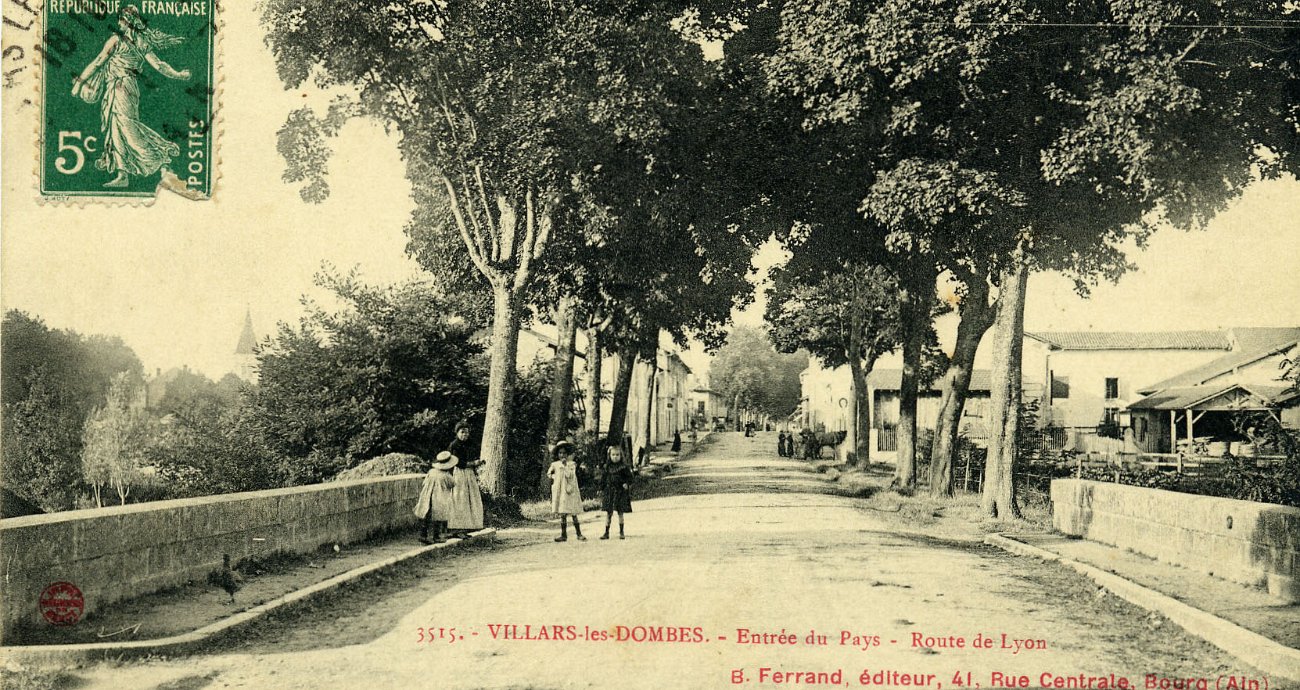 Entrée du village de Villars les Dombes, Route de Lyon