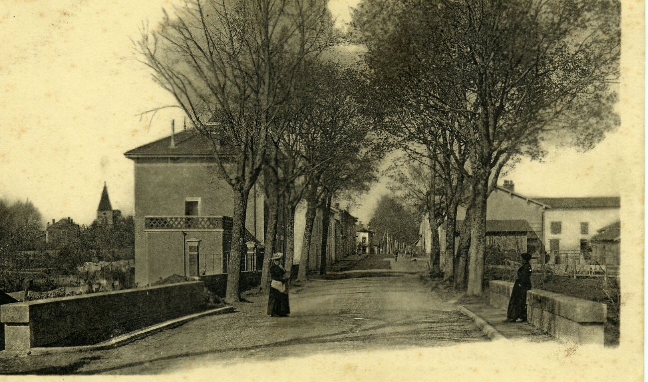 Entrée du village de Villars les Dombes, Route de Lyon