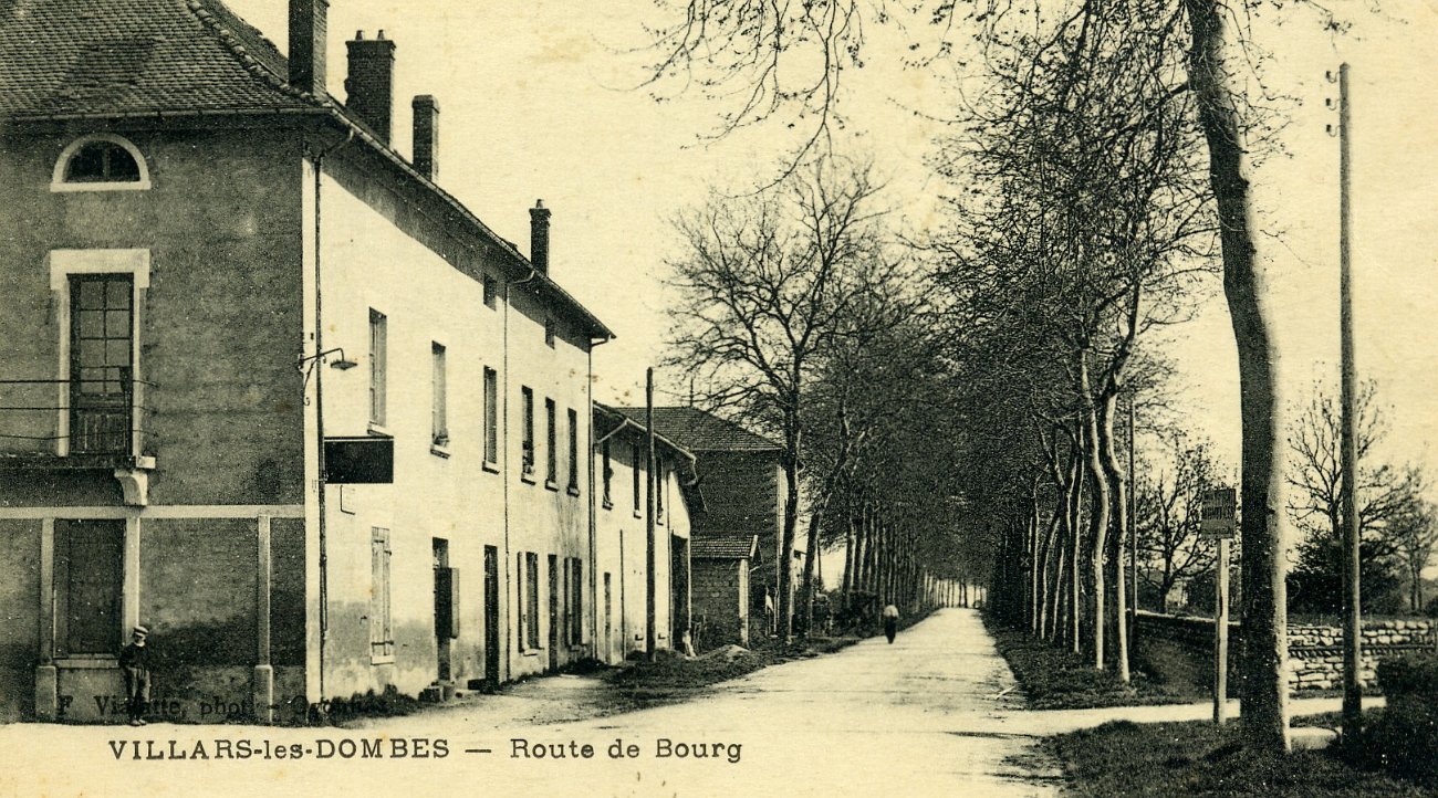 La route de Bourg à Villars les Dombes en 1922